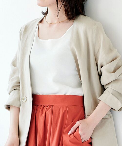 le.coeur blanc(ルクールブラン)の「スクエアニットタンク(タンクトップ・レディース・ブラック/ホワイト/ベージュ・38)」の8枚目の写真