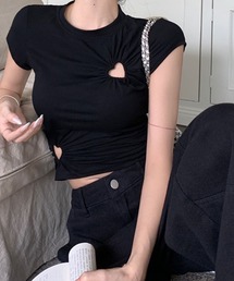ハートカットアウトショート丈半袖Tシャツ