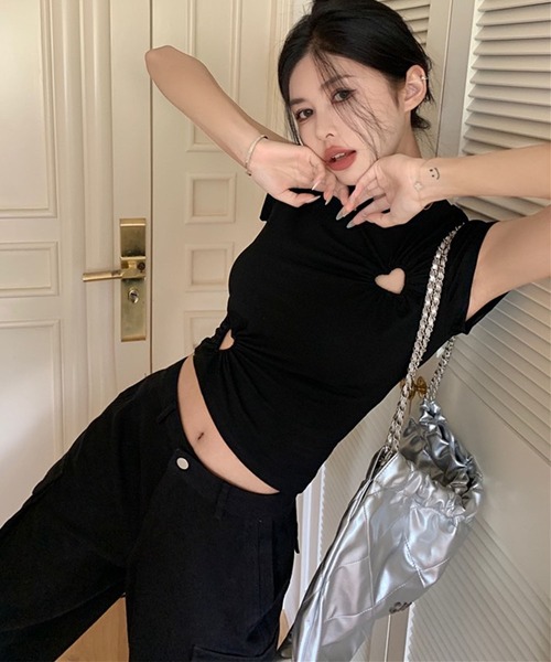 GLAMOROUS JANE(グラマラスジェーン)の「ハートカットアウトショート丈半袖Tシャツ(Tシャツ/カットソー・レディース・ホワイト/ブラック・FREE)」の11枚目の写真