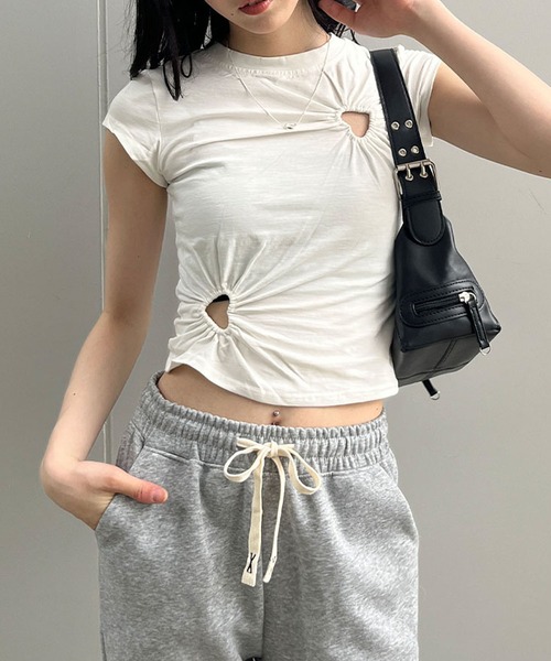 ハート型カットアウトTシャツ 半袖 ホワイト 53a7f509fb32d942de5a17ad31f967