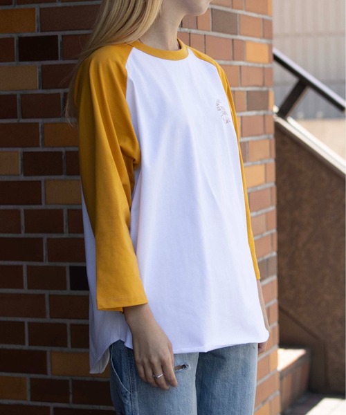 UNIVERSAL OVERALL（ユニバーサルオーバーオール）の「ラグランスリーブ / RAGLAN SLEEVE TEE（Tシャツ/カットソー・レディース・ブラウン系その他3/ホワイト×イエロー・L/M/S）」の21枚目の写真