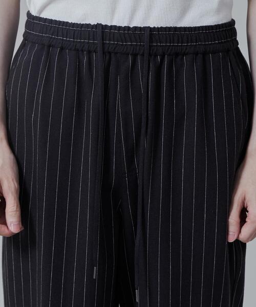 LUCY(ルーシー)の「LUCY/リネンレーヨンイージーパンツ(スラックス・メンズ・オフホワイト/ダークグレー・LARGE/MEDIUM)」の6枚目の写真
