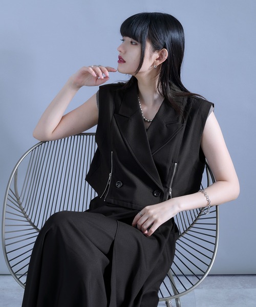 Ellno de Mavie(エルノデメヴィ)の「ジップショートジレ(ベスト・レディース・チャコールグレー/ブルーグリーン/ブラック・FREE)」の11枚目の写真