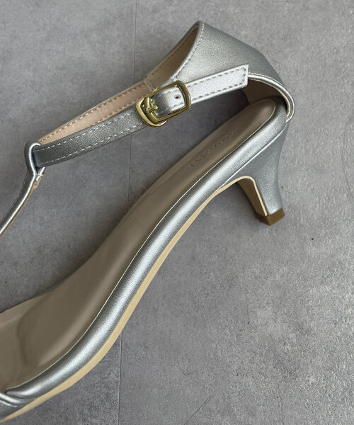 Thevon（ゼボン）の「ストラップサンダル（サンダル・レディース・ブラック/シルバー・M/L）」の3枚目の写真