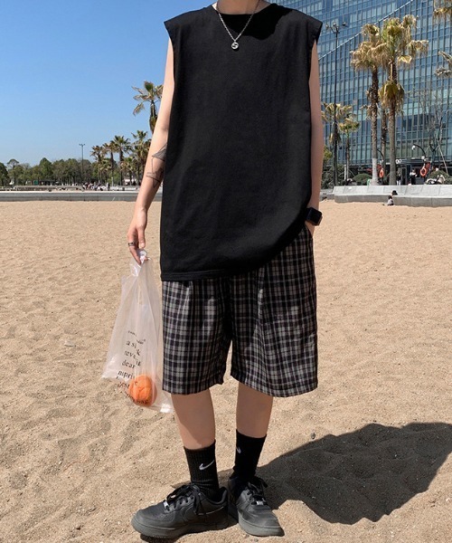 B'day(ビーデイ)の「【 B'day / ビーデー 】ルーズシルエットノースリーブ(Tシャツ/カットソー・メンズ・チャコールグレー/ブラック/ホワイト・X-LARGE/LARGE/MEDIUM)」の4枚目の写真