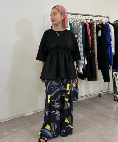 ROSE BUD(ローズバッド)の「大人が着るのはこれ。ドッキングフリルカットソー(Tシャツ/カットソー・レディース・グレー/ブラック・FREE)」の16枚目の写真