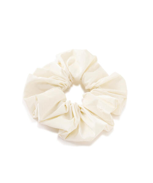 NATURAL BEAUTY BASIC（ナチュラルビューティーベーシック）の「リキッドシュシュ（シュシュ・レディース・ホワイト/シルバー・ﾌﾘ-）」の4枚目の写真