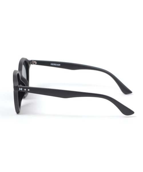 HEREIAM（ヘレイアム）の「【HEREIAM】UVカット/ラウンドサングラス（サングラス・レディース・チャコール/ブラック/ライトイエロー・FREE）」の14枚目の写真