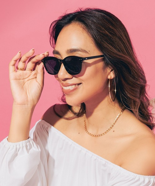 HEREIAM（ヘレイアム）の「【HEREIAM】UVカット/ラウンドサングラス（サングラス・レディース・チャコール/ブラック/ライトイエロー・FREE）」の9枚目の写真