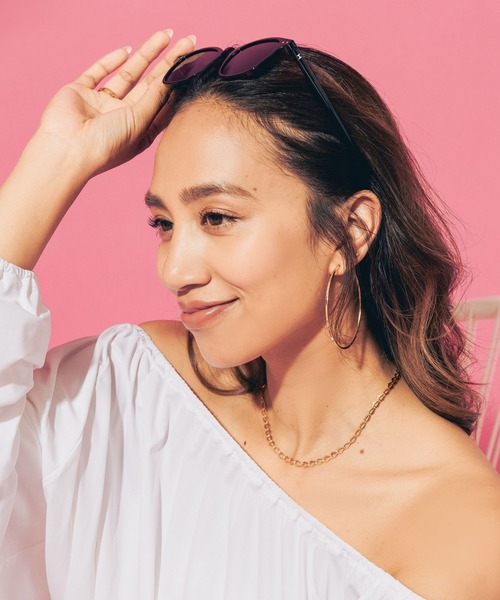 HEREIAM（ヘレイアム）の「【HEREIAM】UVカット/ラウンドサングラス（サングラス・レディース・チャコール/ブラック/ライトイエロー・FREE）」の11枚目の写真