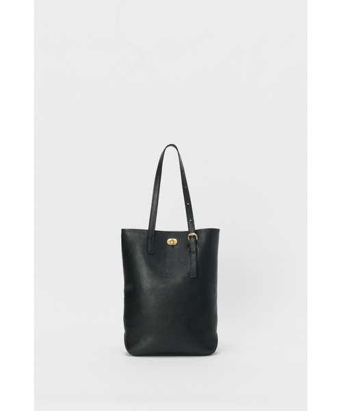 Hender Scheme(エンダースキーマ)の「twist buckle tote bag big(ショルダーバッグ・メンズ・ブラック/ベージュ系その他/ダークブラウン・FREE)」の2枚目の写真