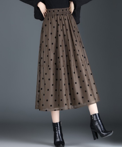 deux amour(ドゥーザムール)の「リバーシブルチュールプリーツ水玉柄スカート(スカート・レディース・ブラック/ブラウン・FREE)」の8枚目の写真