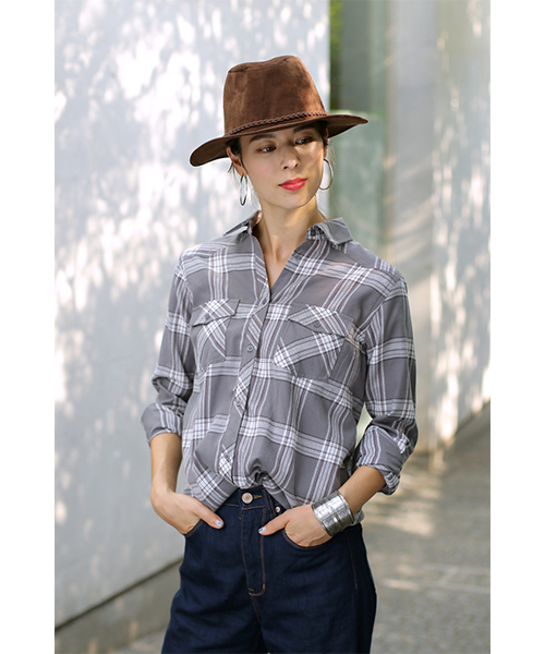 AZUL by moussy（アズールバイマウジー）の「起毛チェックヨーク切替長袖シャツ（シャツ/ブラウス・レディース・ダークネイビー/レッド/グレー系その他/レッド系その他・SMALL/LARGE/X-LARGE/MEDIUM）」の2枚目の写真