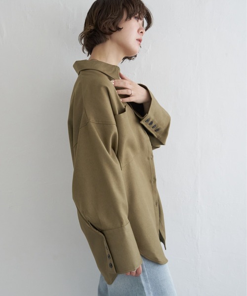 notch.(ノッチ)の「ビッグカフスシャツ(シャツ/ブラウス・レディース・オフホワイト/ブラック/ベージュ・M)」の3枚目の写真