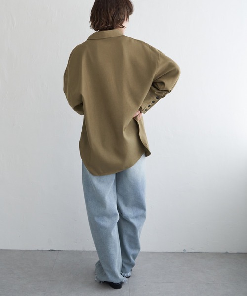 notch.(ノッチ)の「ビッグカフスシャツ(シャツ/ブラウス・レディース・オフホワイト/ブラック/ベージュ・M)」の17枚目の写真