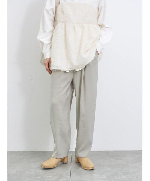 Samansa Mos2 blue（サマンサモスモスブルー）の「パウダーツイルテーパードイージーパンツ（その他パンツ・レディース・ベージュ/チャコールグレー/ブラック/グレー・F）」の17枚目の写真