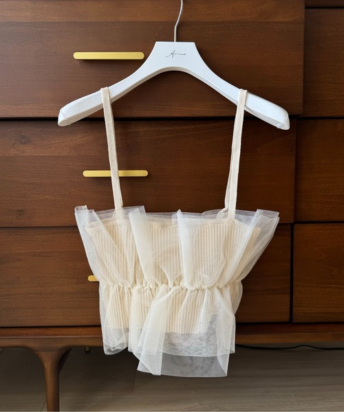 Amiur（エミレ）の「rib tulle docking bustier / リブチュールドッキングビスチェ（キャミソール・レディース・アイボリー/ブラック/グレー・FREE）」の2枚目の写真