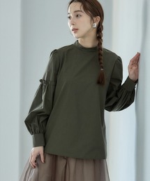 スリーブコンシャスブラウス