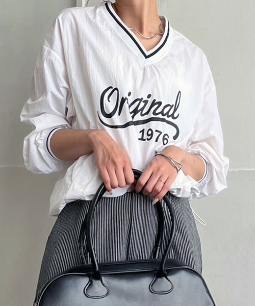Jewelobe（ジュエローブ）の「ロゴプリントナイロンスポーティープルオーバー（Tシャツ/カットソー・レディース・ブラック/サックスブルー/ホワイト・FREE）」の5枚目の写真