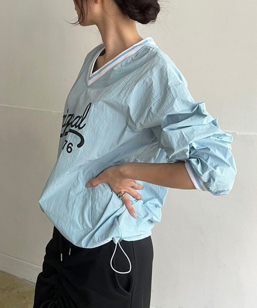Jewelobe（ジュエローブ）の「ロゴプリントナイロンスポーティープルオーバー（Tシャツ/カットソー・レディース・ブラック/サックスブルー/ホワイト・FREE）」の12枚目の写真