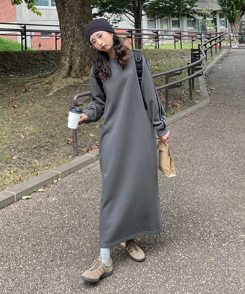 Chillfar（チルファー）の「袖ラインワンピース（ワンピース・レディース・杢グレー/ブラック/オートミール/ネイビー/ホワイト/チャコール/ブルー・MEDIUM/LARGE）」の13枚目の写真