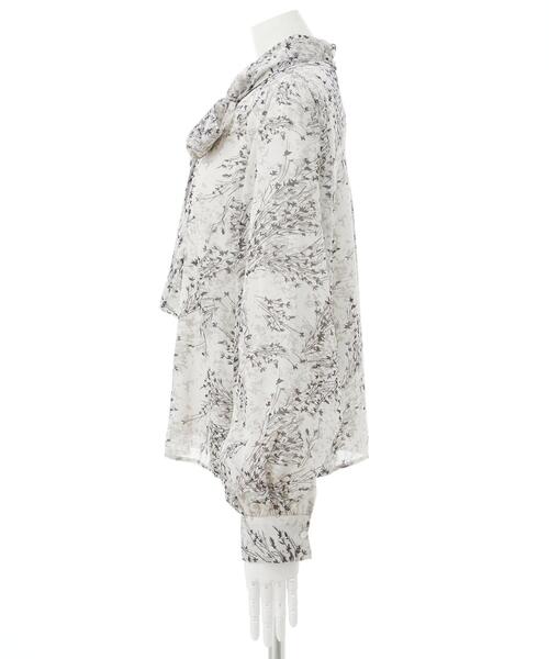 INGNI（イング）の「花柄シアー2Wayリボンブラウス（シャツ/ブラウス・レディース・ホワイト×ブラック/ピンク・M）」の4枚目の写真