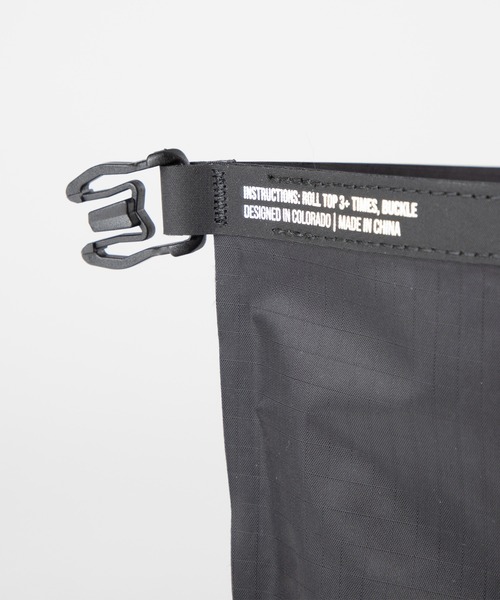 Matador(マタドール)の「MATADOR FlatPak Drybag 2L マタドール フラットパック ドライバッグ 2L(エコバッグ/サブバッグ・メンズ・ブラック・FREE)」の12枚目の写真