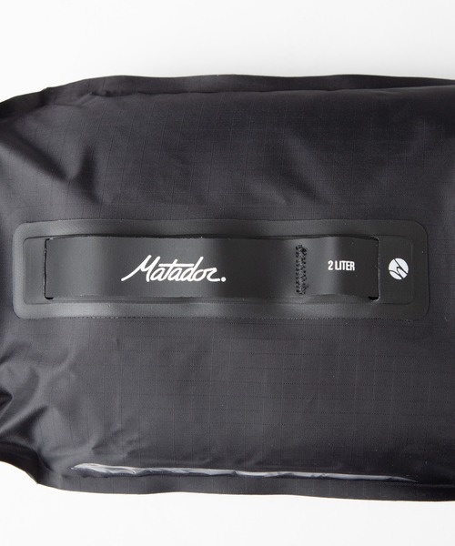 Matador(マタドール)の「MATADOR FlatPak Drybag 2L マタドール フラットパック ドライバッグ 2L(エコバッグ/サブバッグ・メンズ・ブラック・FREE)」の14枚目の写真