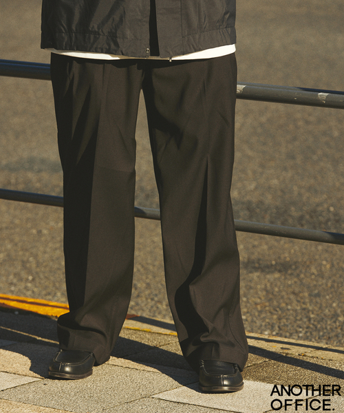 417 EDIFICE(フォーワンセブンエディフィス)の「ANOTHER OFFICE / アナザーオフィス SANTIAGO SLACKS(スラックス・メンズ・キャメル/ブラック/チャコールグレー・2/3)」の1枚目の写真