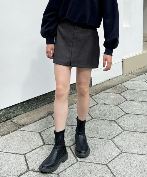LE MORE(リモア)の「エステルツイルミニスカート(スカート・レディース・ブラック/チャコール・FREE)」の6枚目の写真