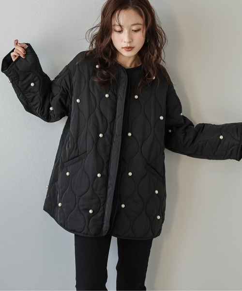 AMELY（エミリー）の「パール キルティングジャケット（ノーカラージャケット・レディース・ブラック/ブラウン・フリー）」の4枚目の写真