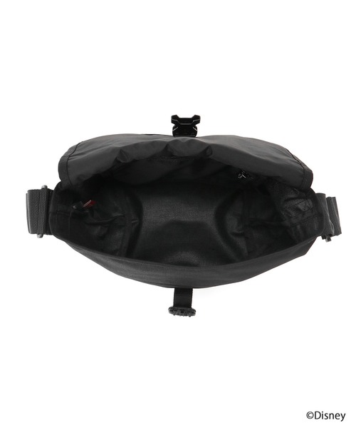 Manhattan Portage(マンハッタンポーテージ)の「Nylon Messenger Bag JR Flap Zipper Pocket 24 / Mickey(メッセンジャーバッグ・レディース・ブラック・SMALL)」の11枚目の写真