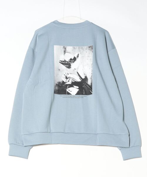 Naive magic（ナイーブマジック）の「NAIVE MAGIC ダンボールニットバックプリントC/N（スウェット・メンズ・ホワイト/ブラック/ブルー・M/L）」の6枚目の写真