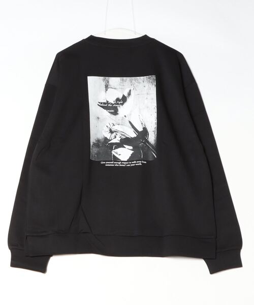 Naive magic（ナイーブマジック）の「NAIVE MAGIC ダンボールニットバックプリントC/N（スウェット・メンズ・ホワイト/ブラック/ブルー・M/L）」の5枚目の写真