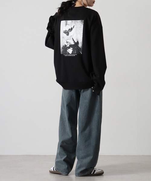 Naive magic（ナイーブマジック）の「NAIVE MAGIC ダンボールニットバックプリントC/N（スウェット・メンズ・ホワイト/ブラック/ブルー・M/L）」の21枚目の写真