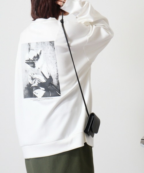 Naive magic（ナイーブマジック）の「NAIVE MAGIC ダンボールニットバックプリントC/N（スウェット・メンズ・ホワイト/ブラック/ブルー・M/L）」の9枚目の写真