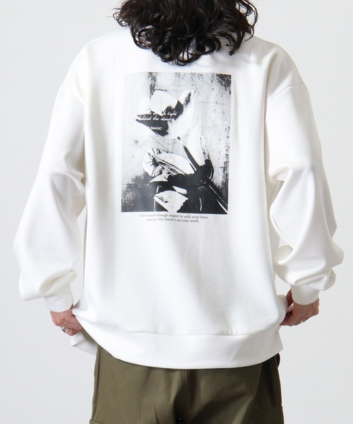 Naive magic（ナイーブマジック）の「NAIVE MAGIC ダンボールニットバックプリントC/N（スウェット・メンズ・ホワイト/ブラック/ブルー・M/L）」の14枚目の写真