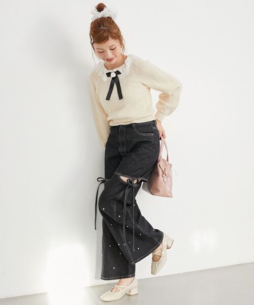 MAJESTIC LEGON（マジェスティックレゴン）の「リボンブローチ付レース襟ニット（ニット/セーター・レディース・グレー/ブラック/アイボリー・MEDIUM）」の13枚目の写真