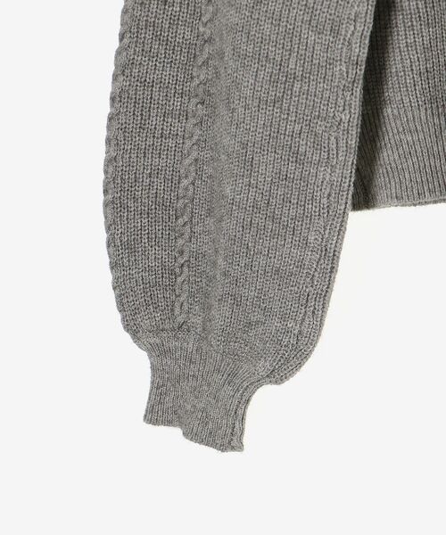 MAJESTIC LEGON（マジェスティックレゴン）の「リボンブローチ付レース襟ニット（ニット/セーター・レディース・グレー/ブラック/アイボリー・MEDIUM）」の5枚目の写真