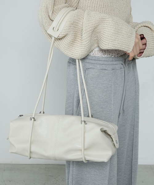 ALDO ■カミルショルダーバッグ - Natural シュリンク モバイルショルダーバッグ《Shell》 - Light Gray