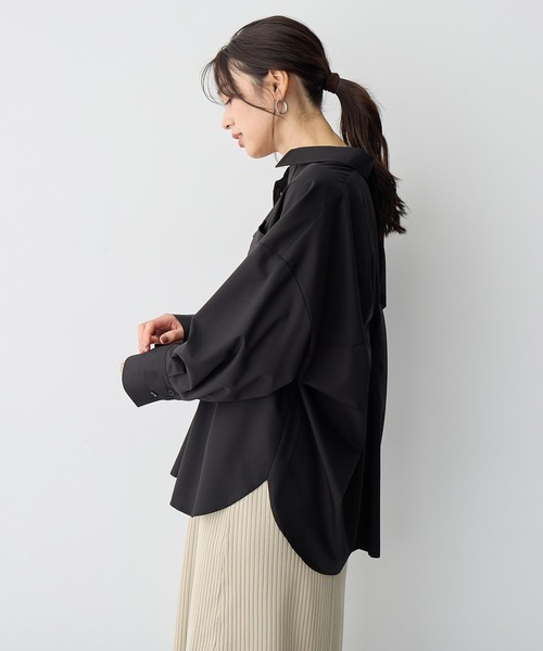 anyfee(エニフィー)の「【anyfee/プラスサイズ】バックシャンツイストシャツ(シャツ/ブラウス・レディース・ブラック/ブルー/オフホワイト・5L/4L/3L/LL)」の16枚目の写真