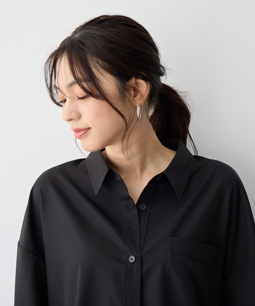 anyfee(エニフィー)の「【anyfee/プラスサイズ】バックシャンツイストシャツ(シャツ/ブラウス・レディース・ブラック/ブルー/オフホワイト・5L/4L/3L/LL)」の21枚目の写真