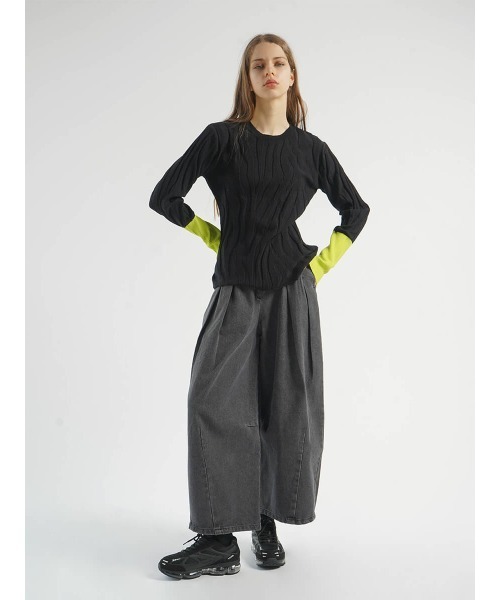 :ETHROF(イーサオブ)の「BI-COLOR JACQUARD KNIT (ROUND NECK)(ニット/セーター・レディース・ブラック/ブルー/ネイビー・FREE)」の7枚目の写真