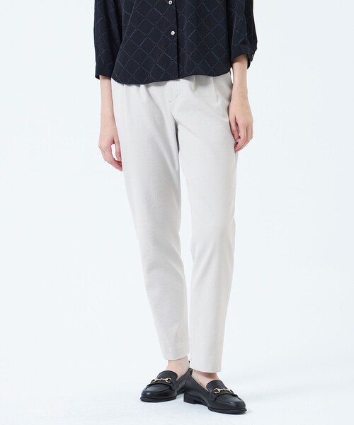 MACKINTOSH PHILOSOPHY（ﾏｯｷﾝﾄｯｼｭ ﾌｨﾛｿﾌｨｰ）の「【2025年春夏モデル】DRY OXFORD テーパードパンツ（その他パンツ・レディース・グレー系その他/カーキ/ベージュ/レッド/ダークネイビー/グリーン/オフホワイト/チャコールグレー/オレンジ・34/36/38/40）」の4枚目の写真