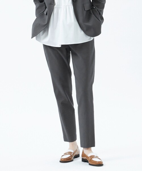 MACKINTOSH PHILOSOPHY（ﾏｯｷﾝﾄｯｼｭ ﾌｨﾛｿﾌｨｰ）の「【2025年春夏モデル】DRY OXFORD テーパードパンツ（その他パンツ・レディース・グレー系その他/カーキ/ベージュ/レッド/ダークネイビー/グリーン/オフホワイト/チャコールグレー/オレンジ・34/36/38/40）」の3枚目の写真