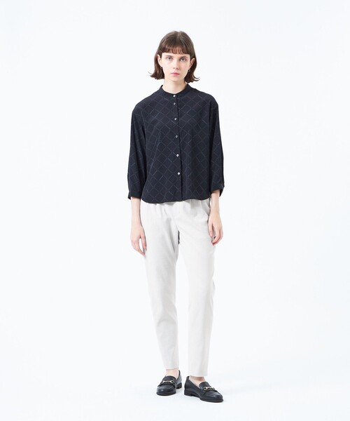 MACKINTOSH PHILOSOPHY(マッキントッシュ フィロソフィー)の「【2025年春夏モデル】DRY OXFORD テーパードパンツ(その他パンツ・レディース・グレー系その他/カーキ/ベージュ/レッド/ダークネイビー/グリーン/オフホワイト/チャコールグレー/オレンジ・34/36/38/40)」の13枚目の写真