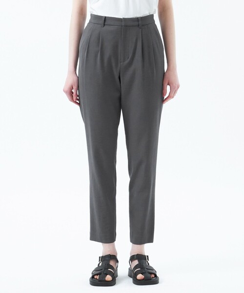 MACKINTOSH PHILOSOPHY（ﾏｯｷﾝﾄｯｼｭ ﾌｨﾛｿﾌｨｰ）の「【2025年春夏モデル】DRY OXFORD テーパードパンツ（その他パンツ・レディース・グレー系その他/カーキ/ベージュ/レッド/ダークネイビー/グリーン/オフホワイト/チャコールグレー/オレンジ・34/36/38/40）」の13枚目の写真