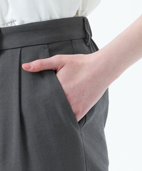 MACKINTOSH PHILOSOPHY（ﾏｯｷﾝﾄｯｼｭ ﾌｨﾛｿﾌｨｰ）の「【2025年春夏モデル】DRY OXFORD テーパードパンツ（その他パンツ・レディース・グレー系その他/カーキ/ベージュ/レッド/ダークネイビー/グリーン/オフホワイト/チャコールグレー/オレンジ・34/36/38/40）」の16枚目の写真