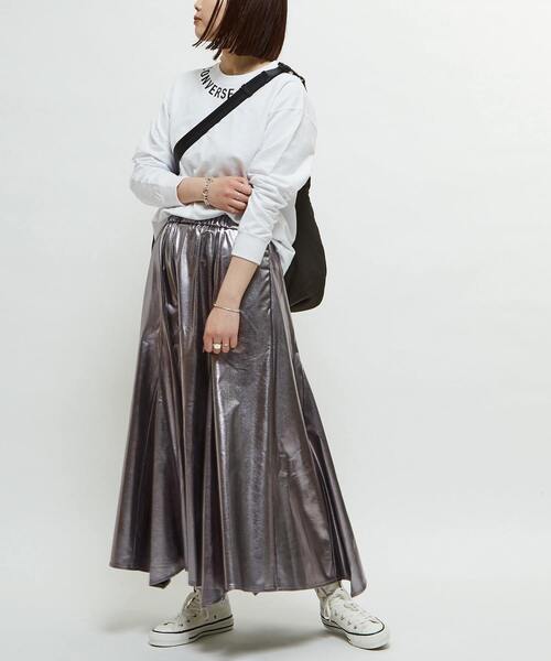 CONVERSE TOKYO（コンバーストウキョウ）の「SHINY STAR★ CUT SKIRT（スカート・レディース・シルバー/グレー・FREE）」の6枚目の写真