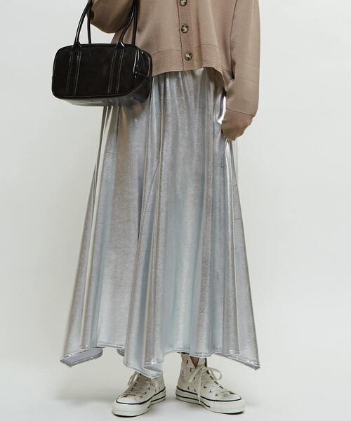 CONVERSE TOKYO（コンバーストウキョウ）の「SHINY STAR★ CUT SKIRT（スカート・レディース・シルバー/グレー・FREE）」の10枚目の写真